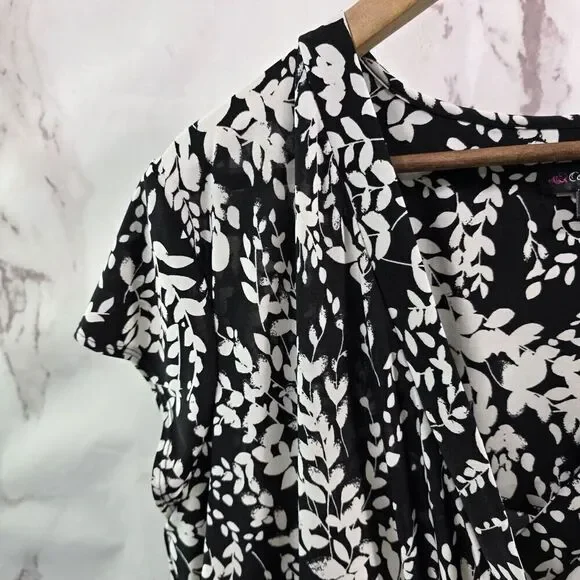 Cocomo Dress Womens 1X Black White Maxi Long V Neck Stretchy Knit Botanical - Picture 2 of 10